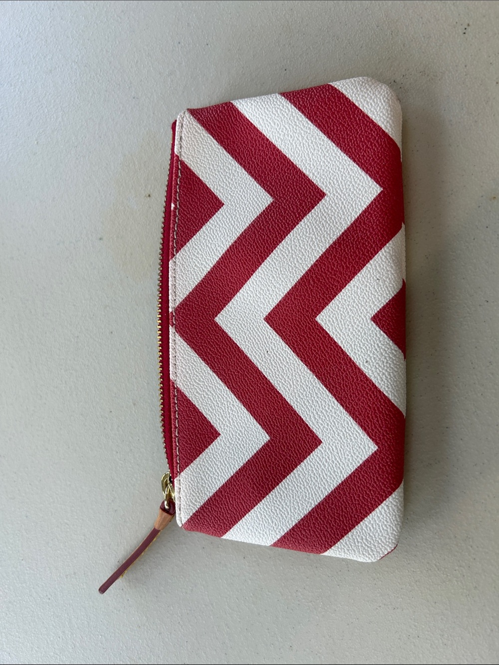 Dooney & Bourke Red and White Chevron Zip Wallet Pouch - Picture 2 of 4
